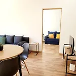 Amber Oldtown Self Check-in By Quarterstays * Vilnius